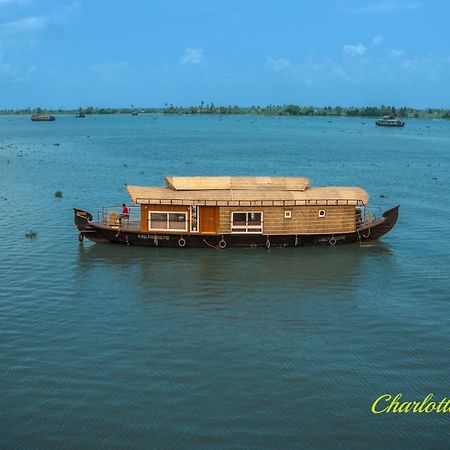Готель Charlotte Cruise House Boat Alappuzha Екстер'єр фото