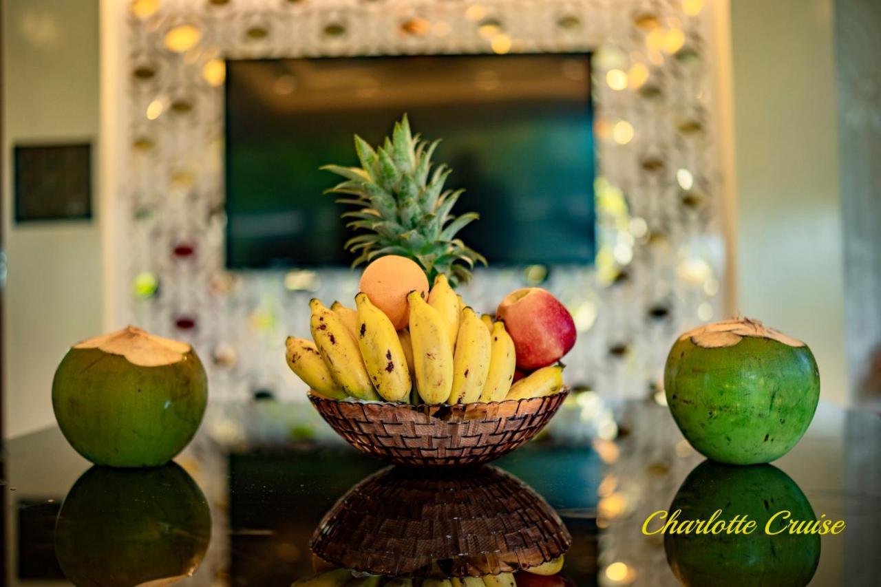 Готель Charlotte Cruise House Boat Alappuzha Екстер'єр фото
